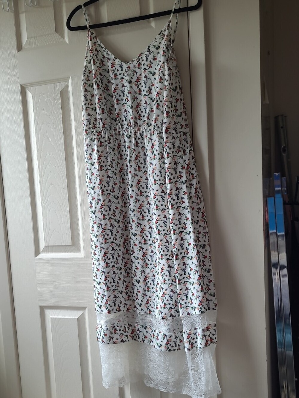 Aritzia Little Moon White Floral Lace-Trim Maxi Skirt
